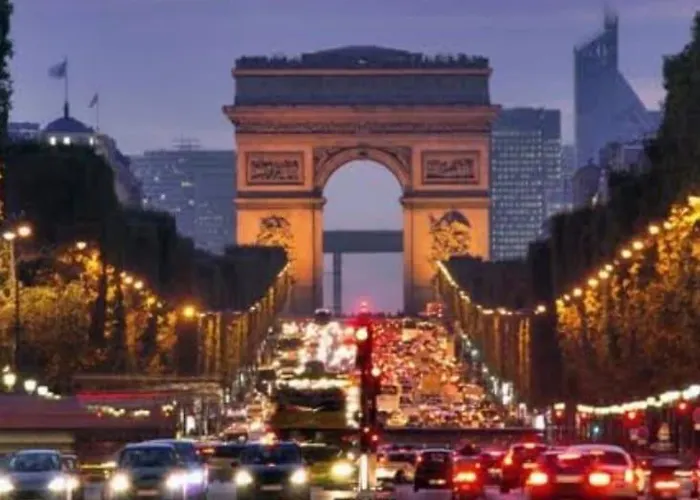 6-person With 3 Beds Champs-elysees 巴黎